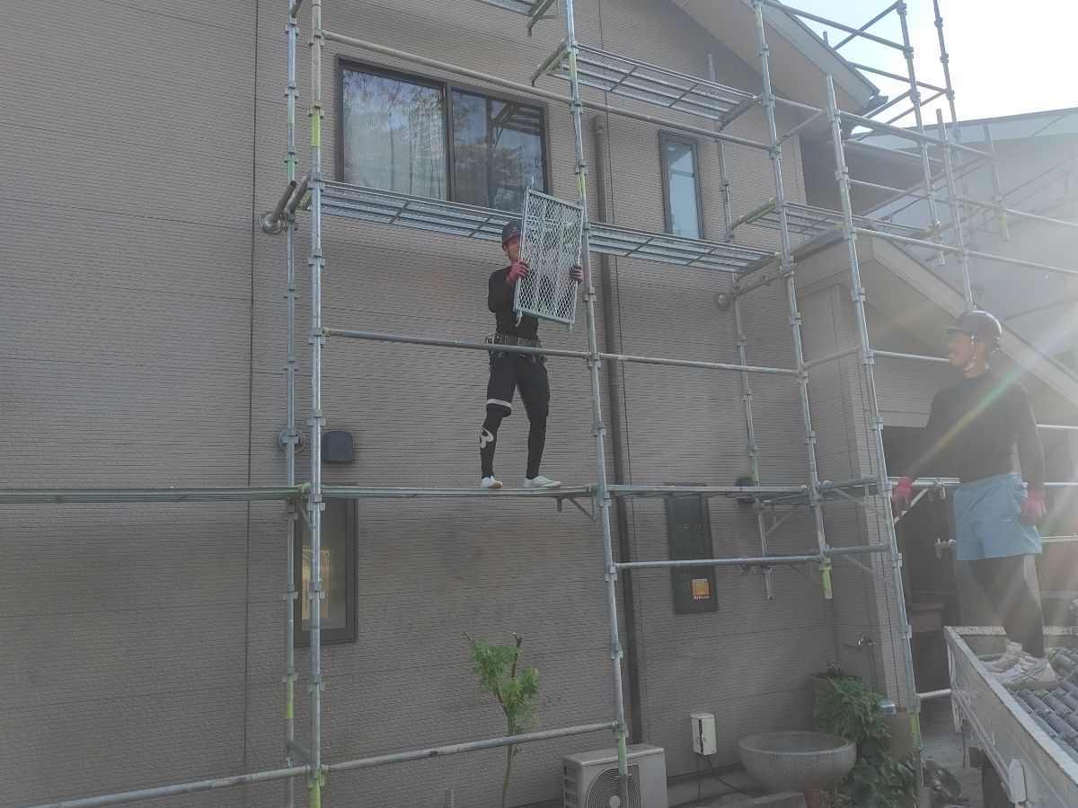 【工事1日目】北九州市小倉北区:M様 外壁塗装・屋根塗装 及び その他塗装工事