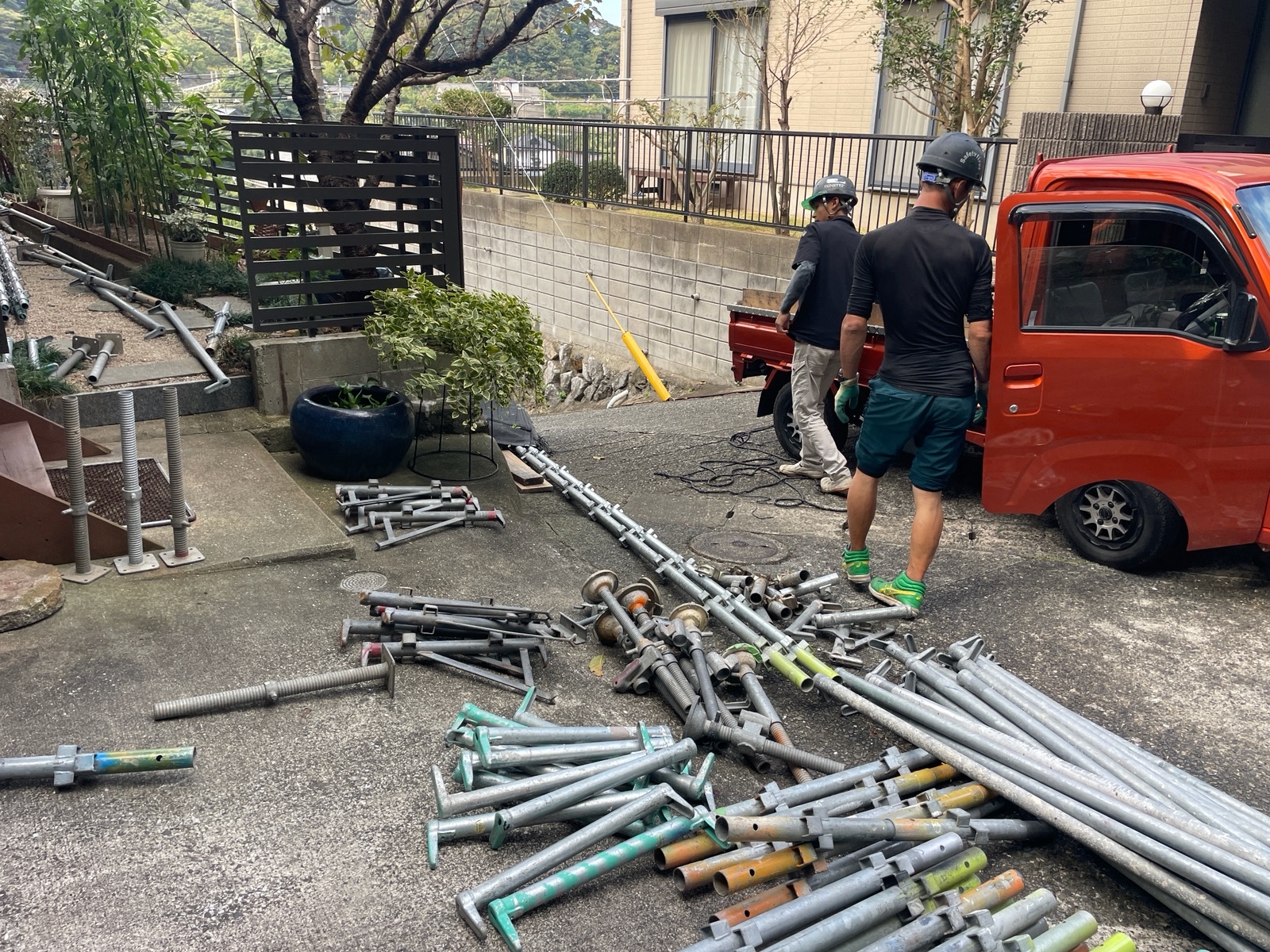 【工事1日目】北九州市門司区:W様 屋根塗装・外壁塗装 及び その他塗装工事