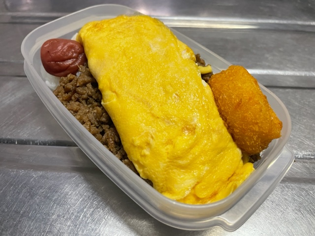 【！！！！最近はこういうの作って食べてます！！！！】スタッフブログ更新しました！